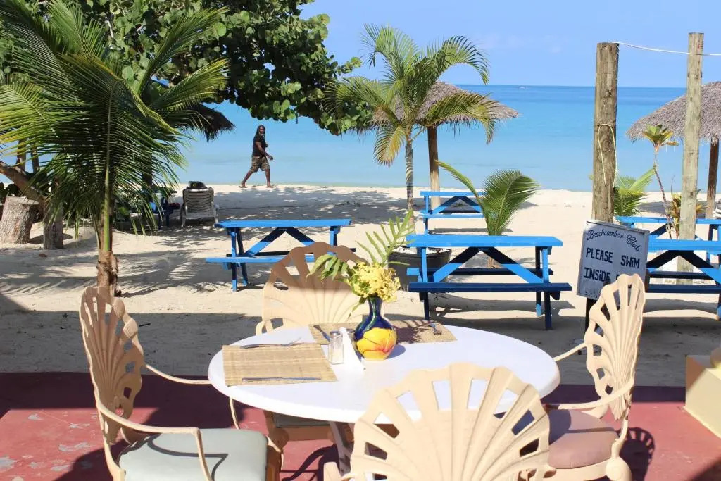 Beachcomber Club Resort