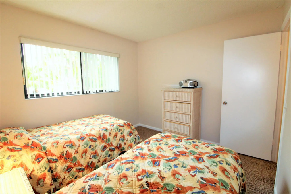 Lakeside Villas 103