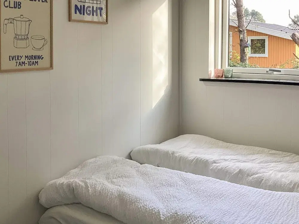 Pet-friendly Stay Near Beach
