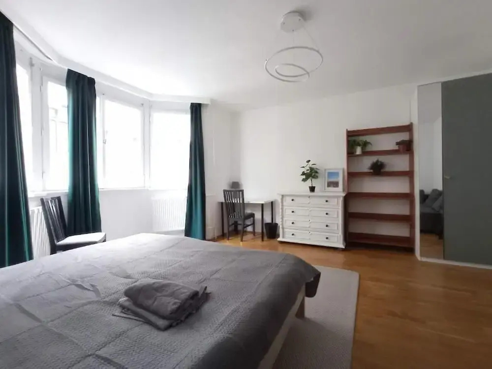 SOHO City View Apartments-4rooms