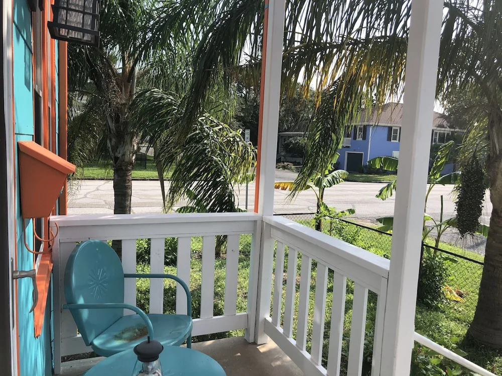 Ocean Blue And Ocean Breezes 2 Bedroom Home