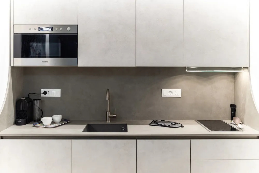 Morosini Modern Apartment by Wonderful Italy
