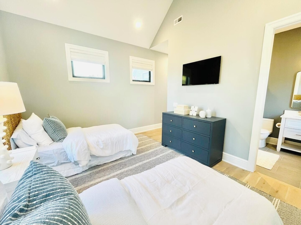 Hickman Street 204