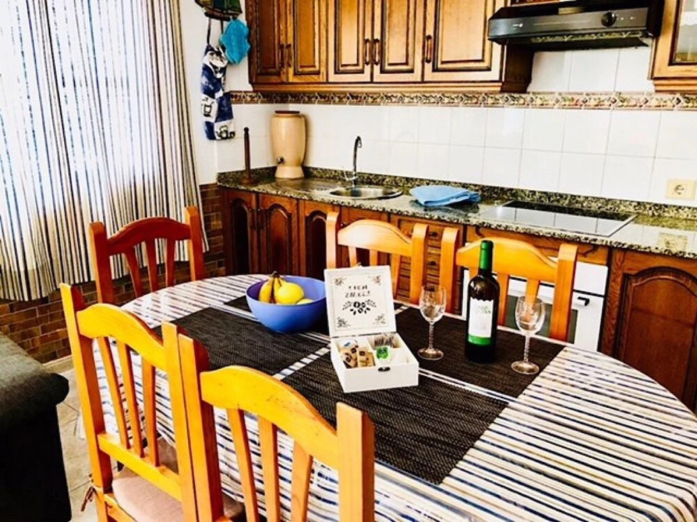 Apartment Oleada With sea Views and Wifi on the Seafront in Caleta de Caballo