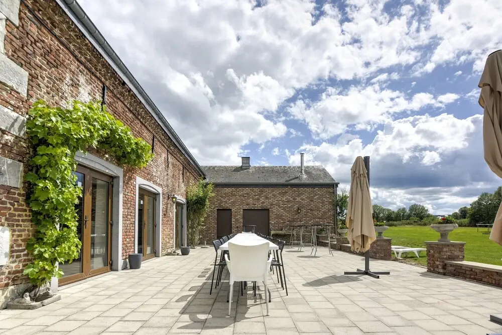 Grand Family Holiday Home in Houyet