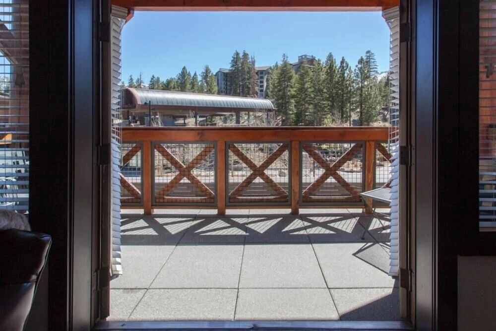 Village # 2416 - White Mountain Lodge