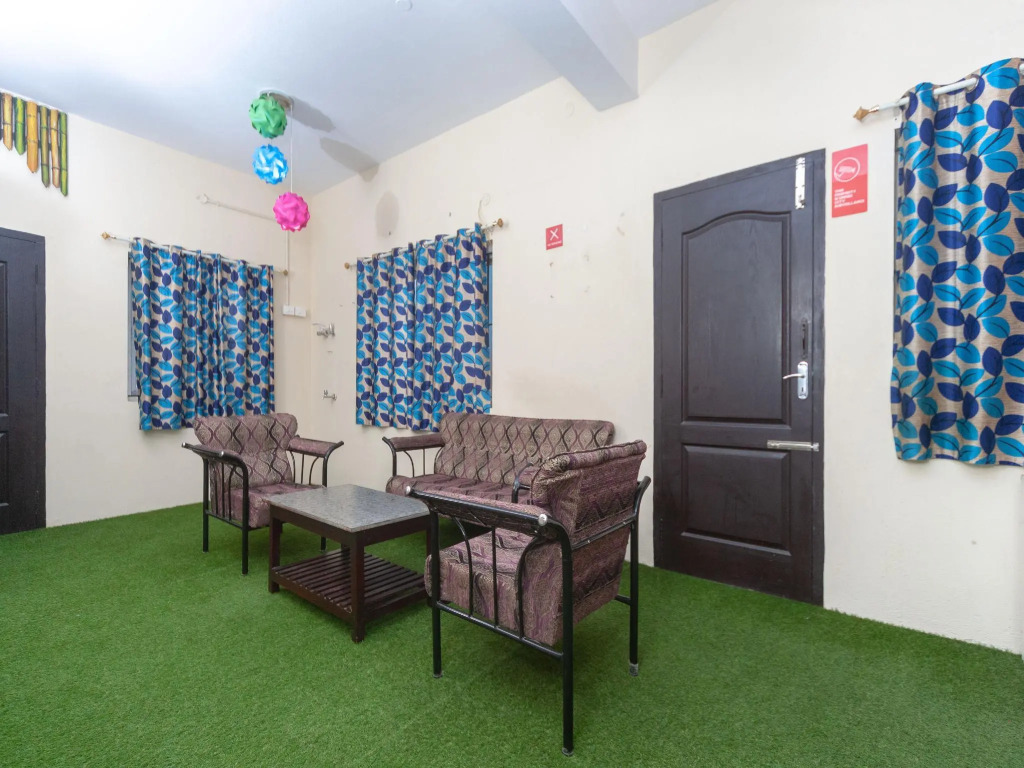 Hotel O B Square Homes
