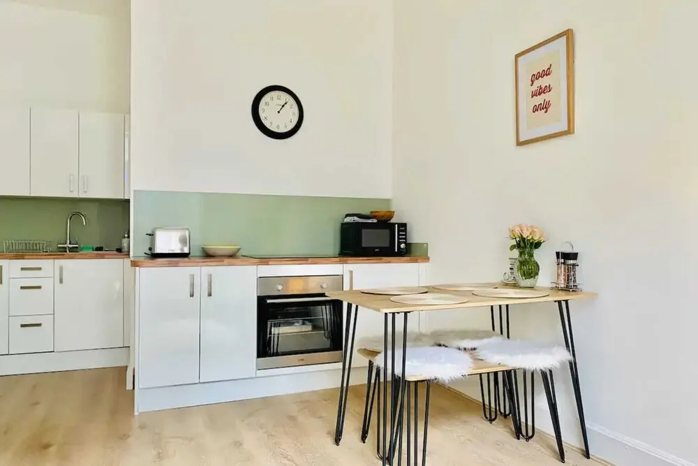 Charming 1 Bedroom Apartment in the Heart of Edinburgh