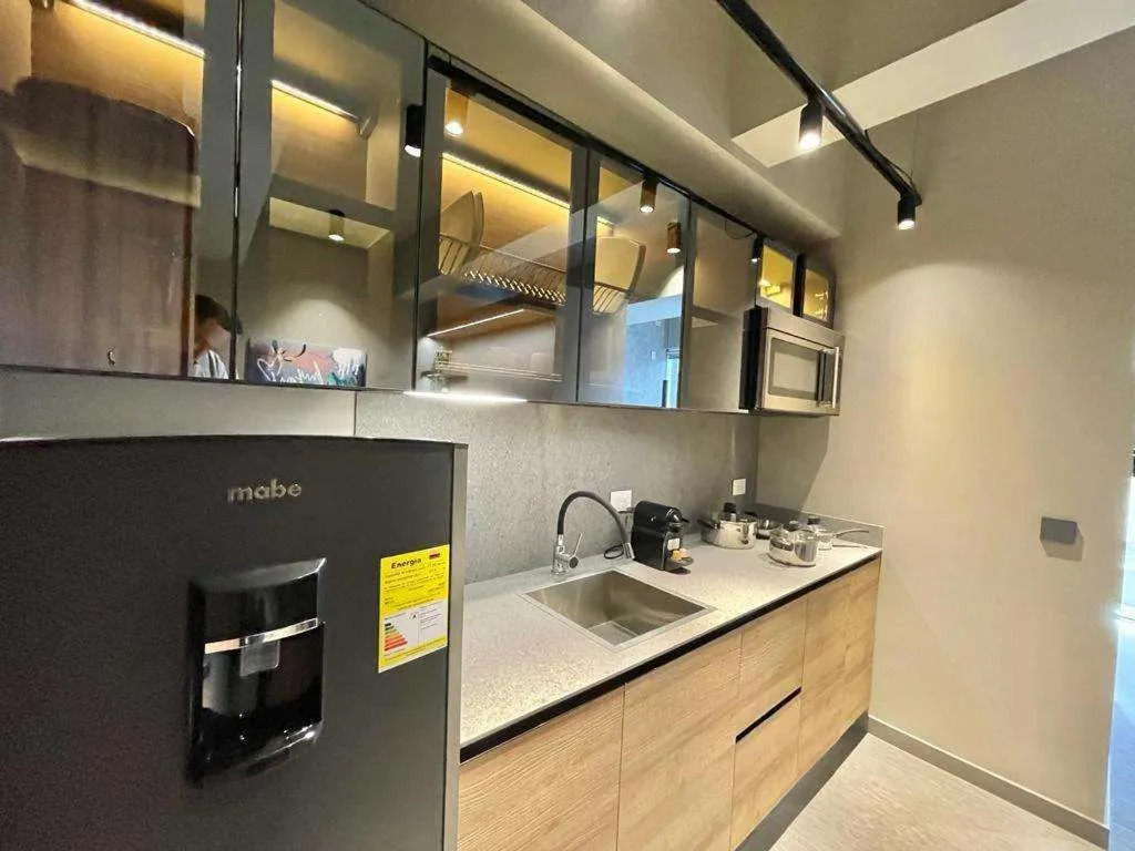 Icon 100 Luxury Apartasuites