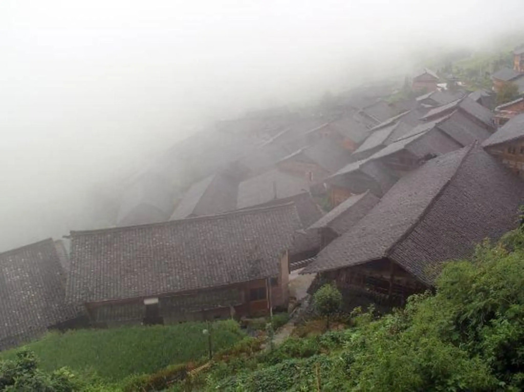 Dragon Hill Scenic Hotel