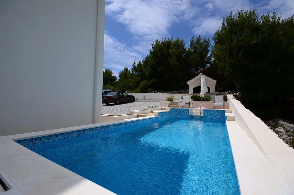 Villa With 6 Bedrooms in Ražanj, With Wonderful sea View, Private Pool