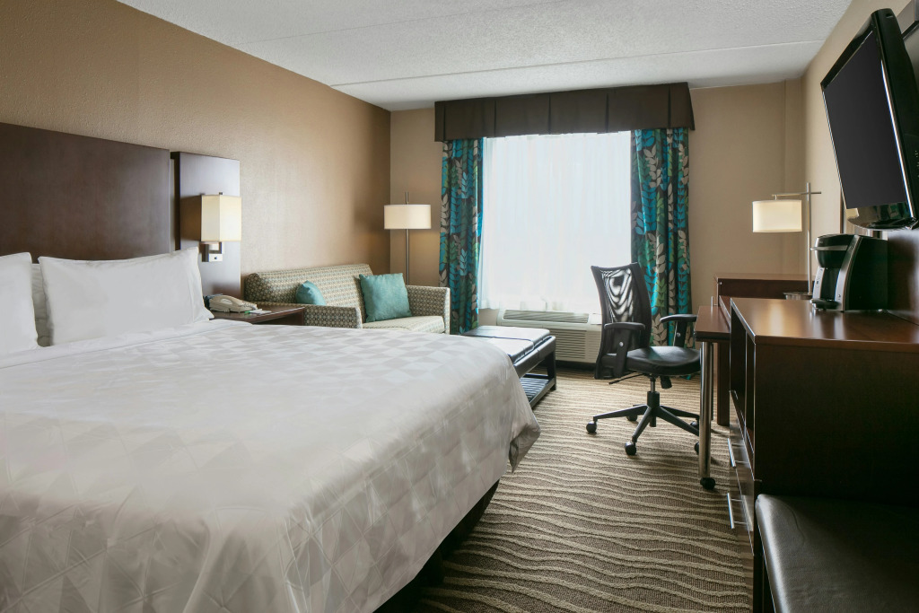 Holiday Inn Hotel & Suites Overland Park-West by IHG