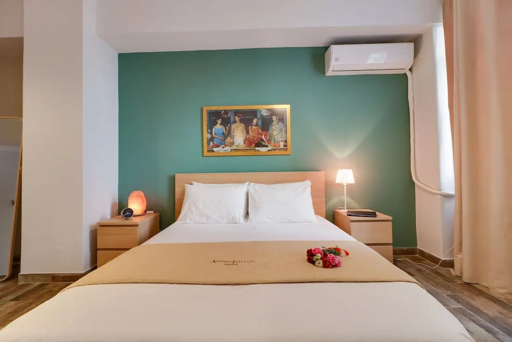 Monastiraki 510 SuperHost Hub