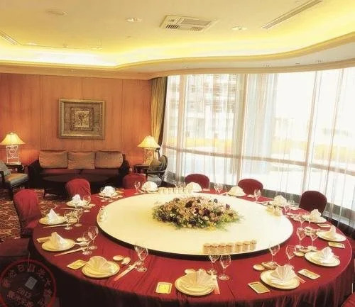 Hooyai Hotel