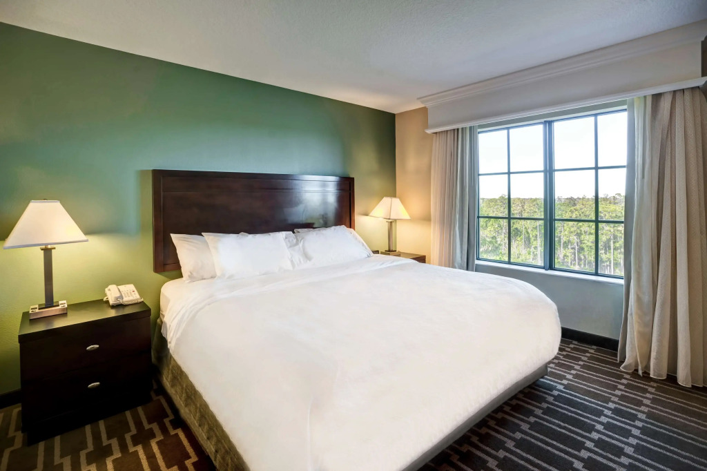 Embassy Suites Fort Myers - Estero