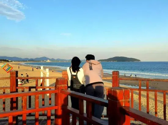 Longze Homestay (Yangxi Shapa Fuli Bay)