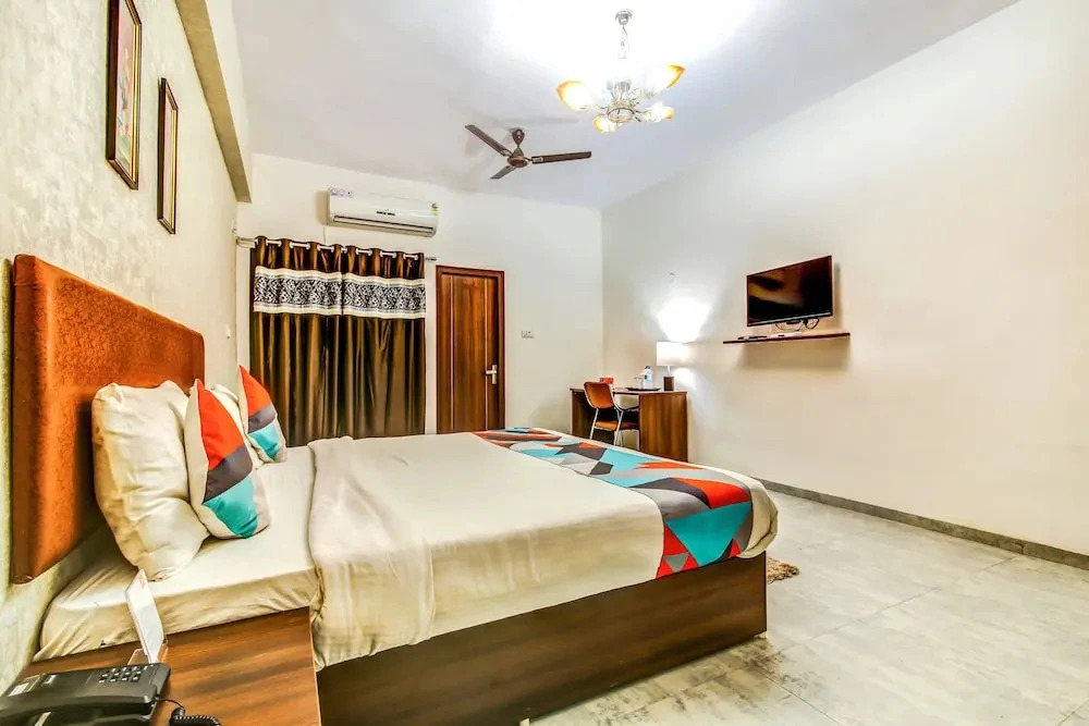 Classio Suites by FabHotel