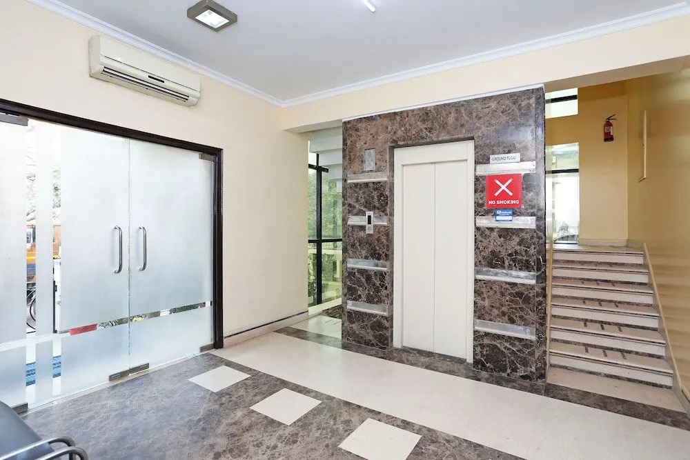 OYO 10057 Hotel Laksh Residency
