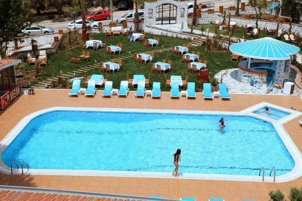 İksirci Baba Hotel