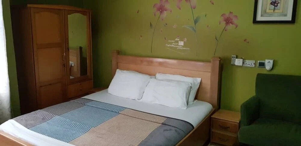 Holiday Home Hotel