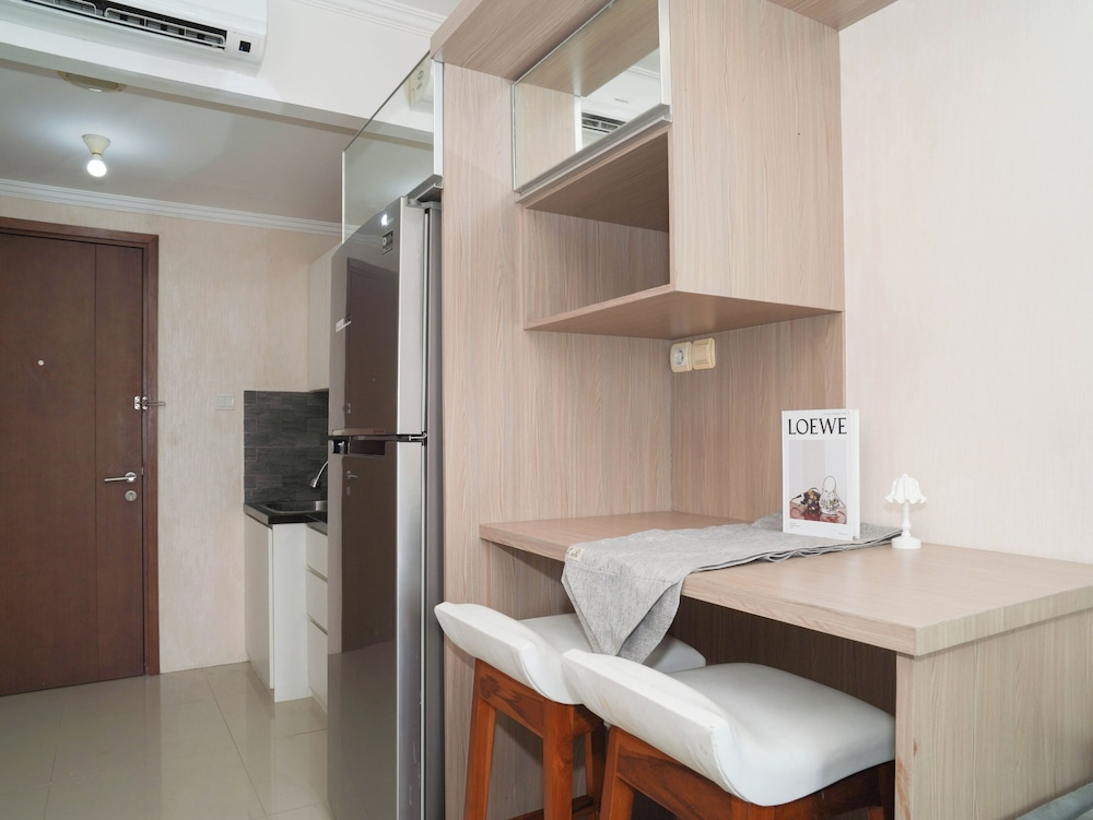 Good Location 1Br At Apartment Signature Park Grande
