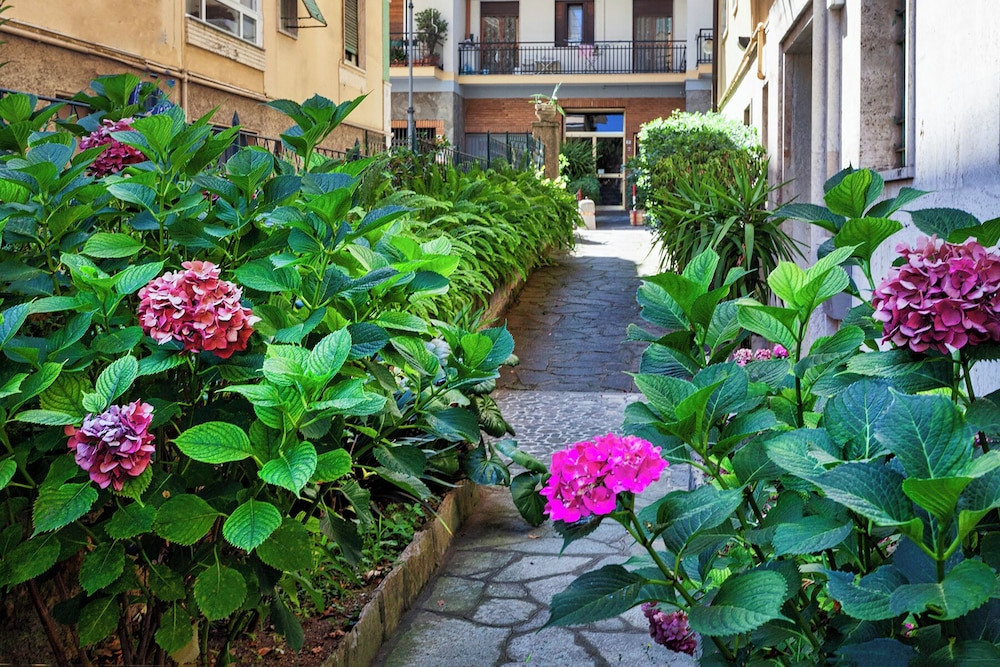 Vespucci Blue Apartment by Wonderful Italy