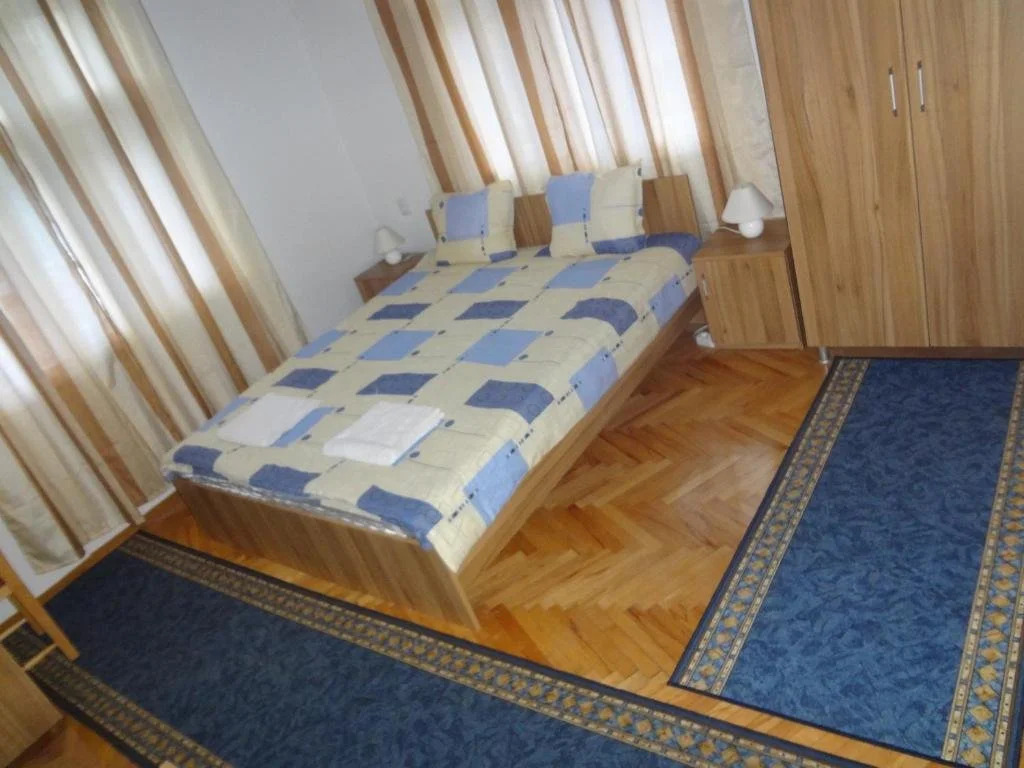 Guest Rooms Donovi