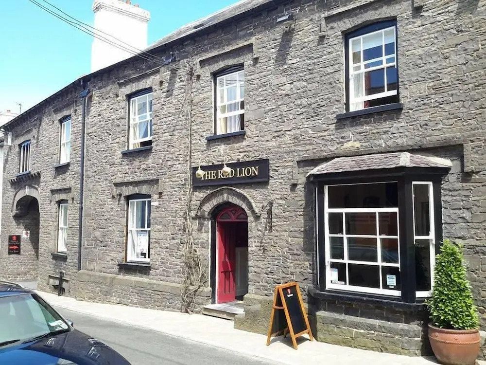 The Red Lion