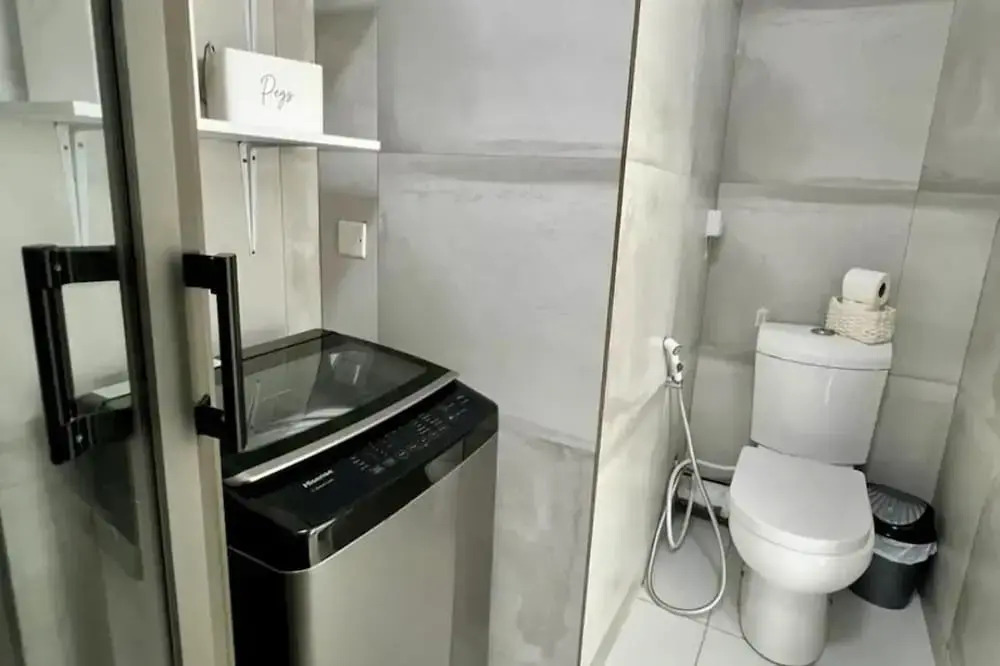 Apt - Sleeps 4 - Balcony - Pool - Parking