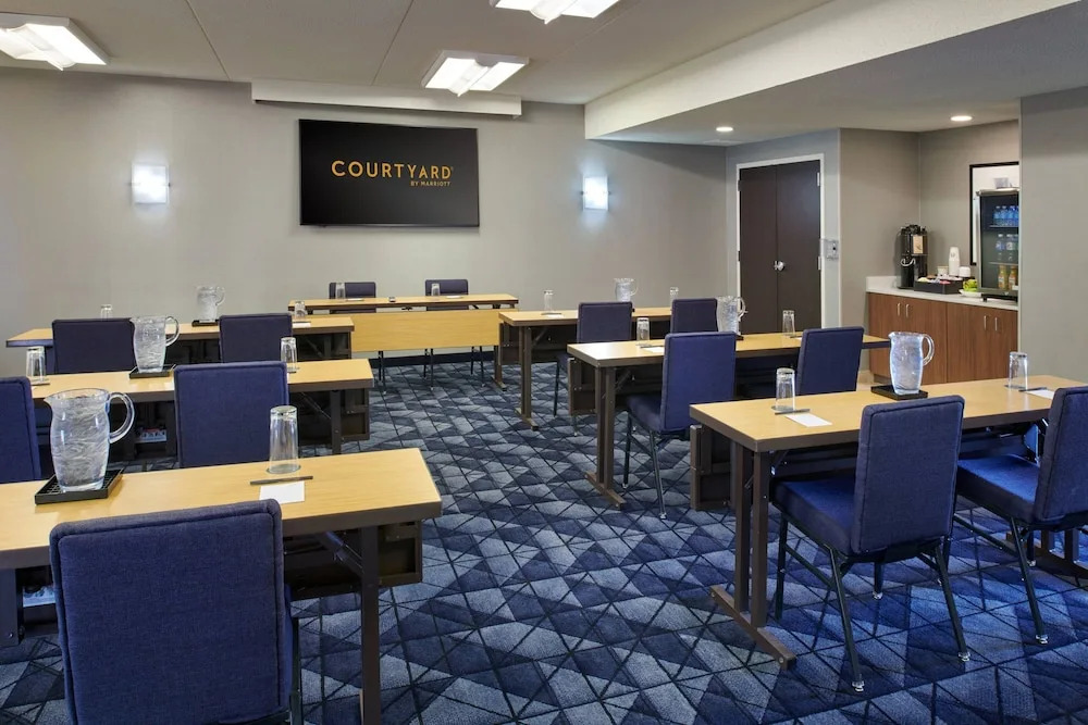 Courtyard Chicago Lincolnshire