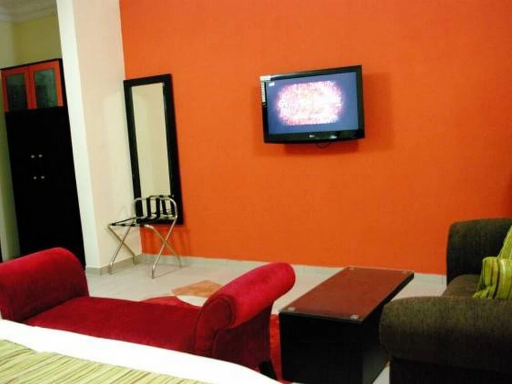 Class Suites Budget Opebi