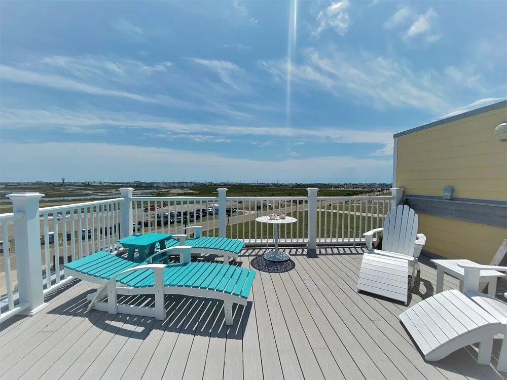 Marina's Edge 3 Bedroom Townhouse by Redawning