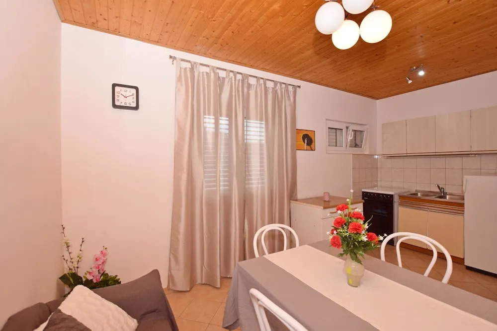 Apartments Andrija