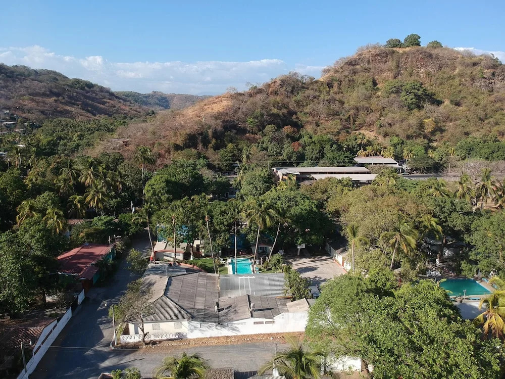 Hotel Rincón Familiar con Piscina, cerca de la playa y restaurante