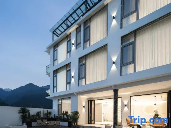 Dali Chunye Light Luxury Designer Homestay (Erhai Ecological Corridor Store)