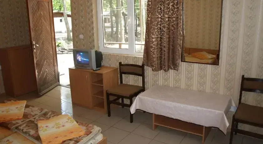 Elmona Holiday Stay