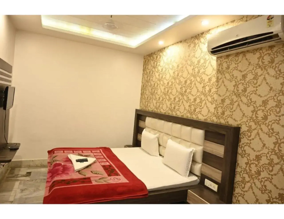 Hotel Arya
