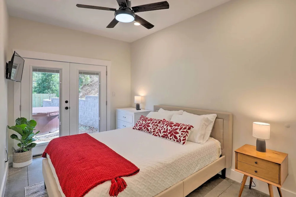 Pet-friendly Asheville Retreat w/ Hot Tub