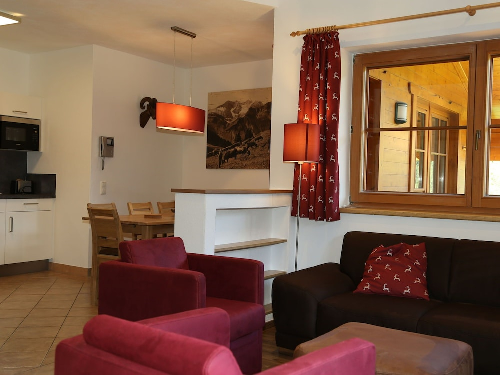 Spacious Chalet near Ski Area in Saalbach-Hinterglemm