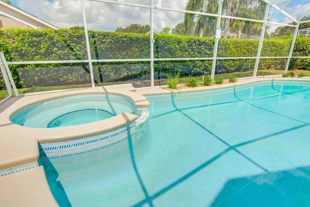 Perfect Family Home Pool & Spa! 4 Bedroom Home by RedAwning