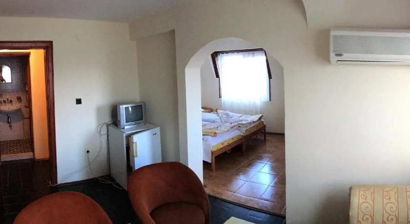 Hotel VALDI
