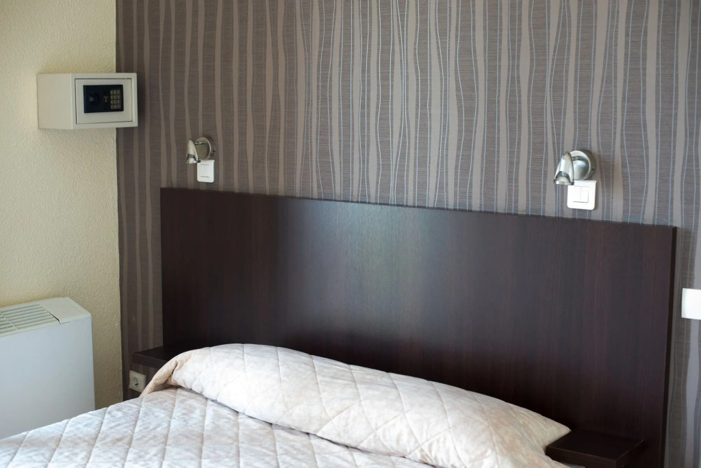 Hotel et Appartements Reine DAzur