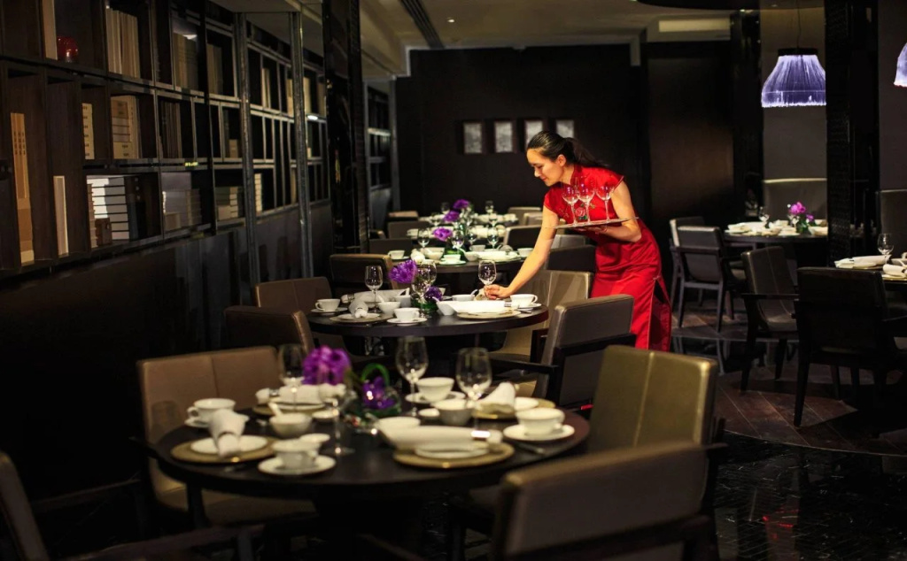 Отель Renaissance Beijing Wangfujing Hotel