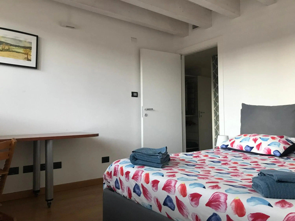 attico in un'oasi di verde sui navigli