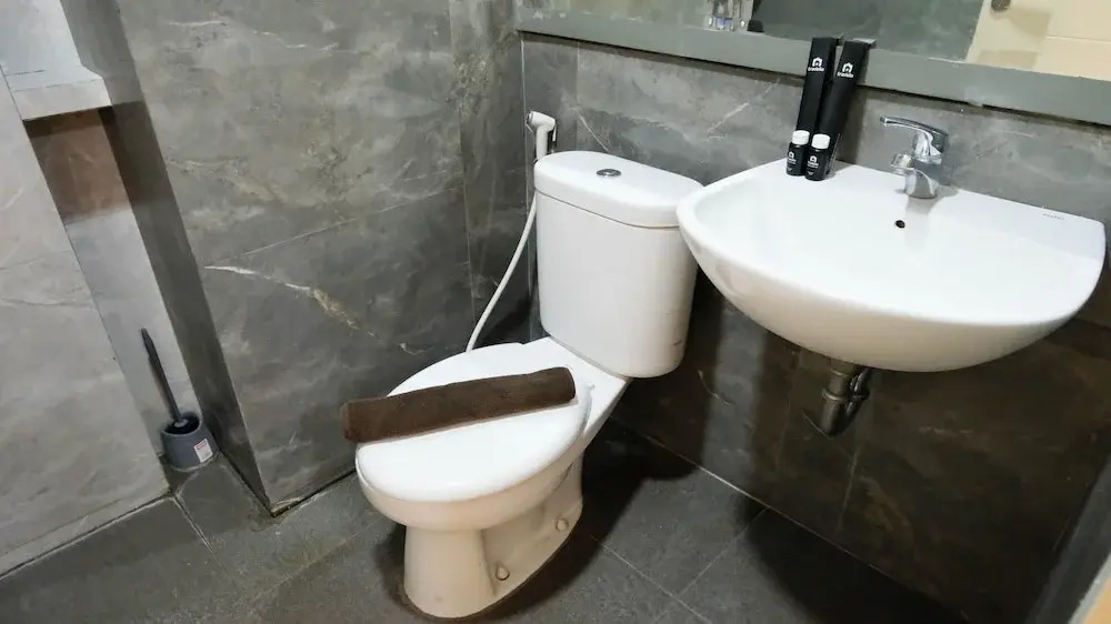Spacey And Homey 2Br At Supermall Mansion Apartment