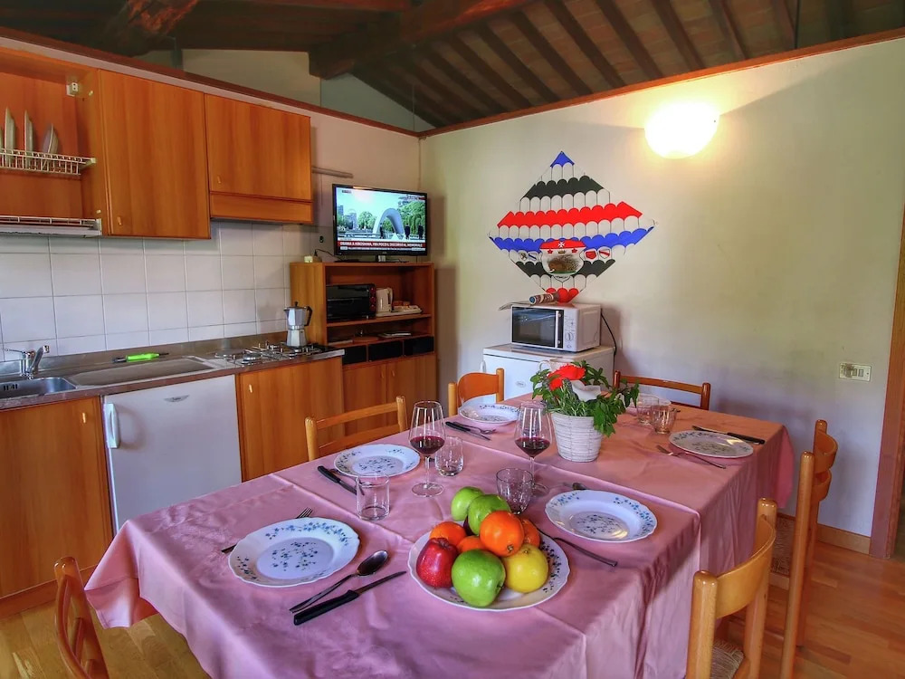 Spacious Apartment for six People in the old Farmhouse From the 17th Century