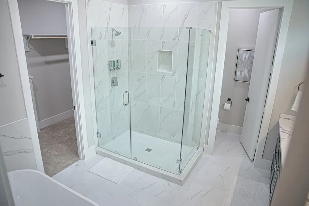 Luxury 3BD Rooftop Home in Dwtwn HTX.