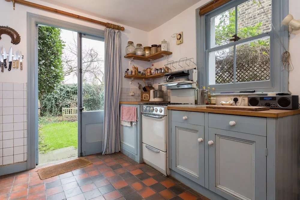 3 Bedroom Home With Garden