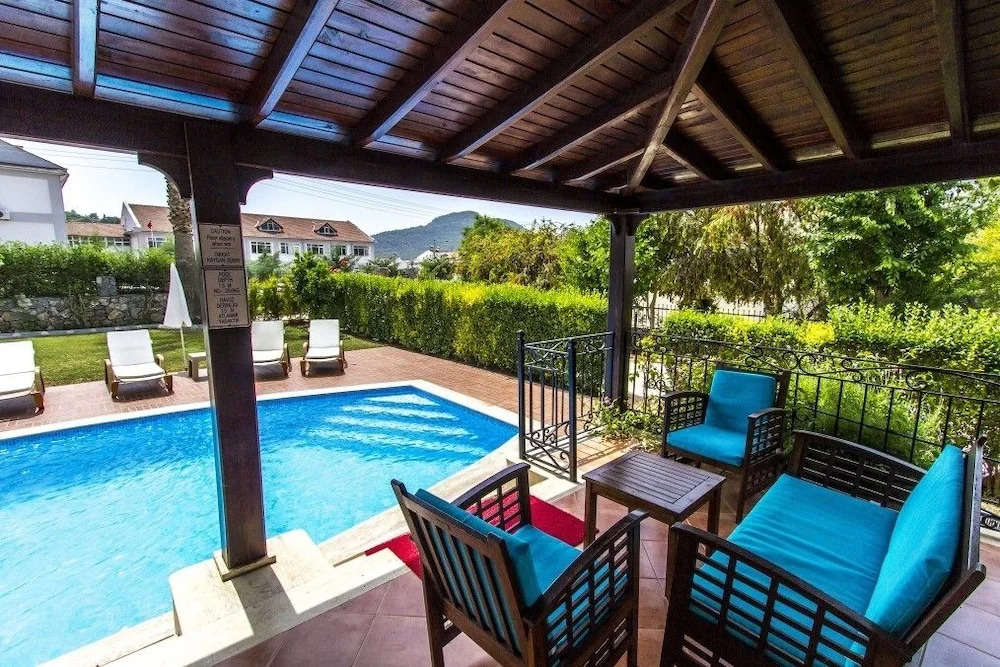 Villa Sierra by Villamnet