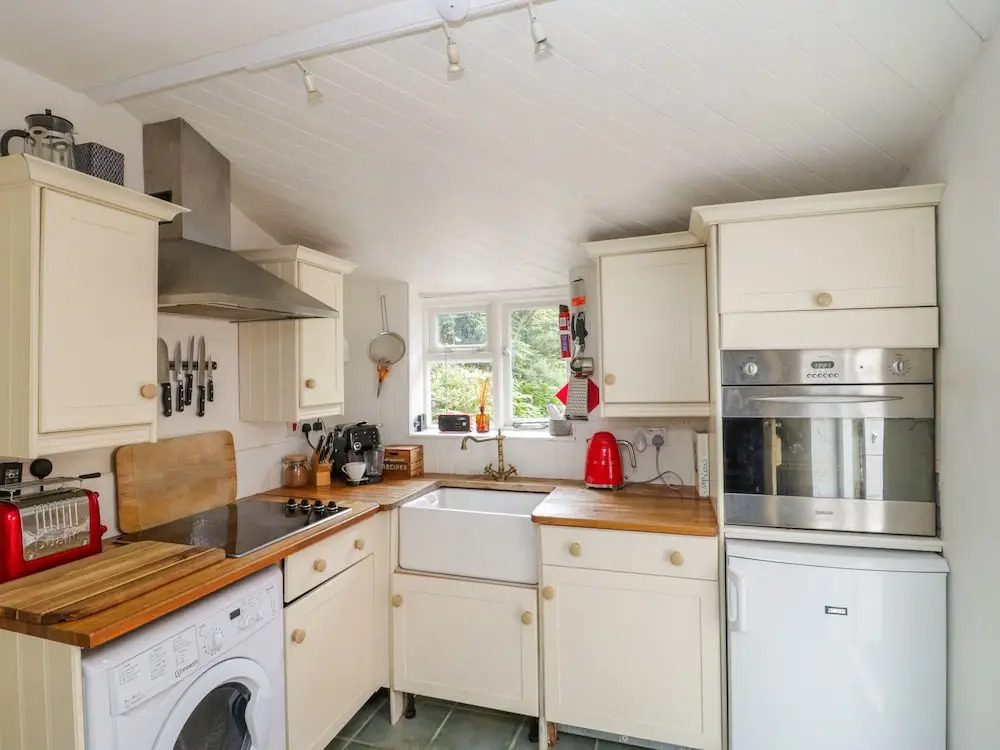 Shaston Cottage